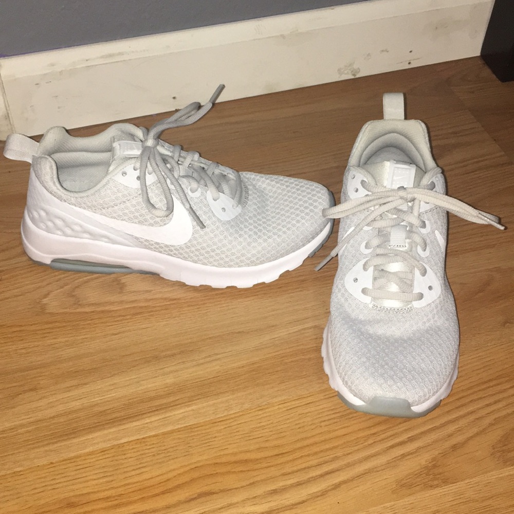Nike AIR MAX Motion LW